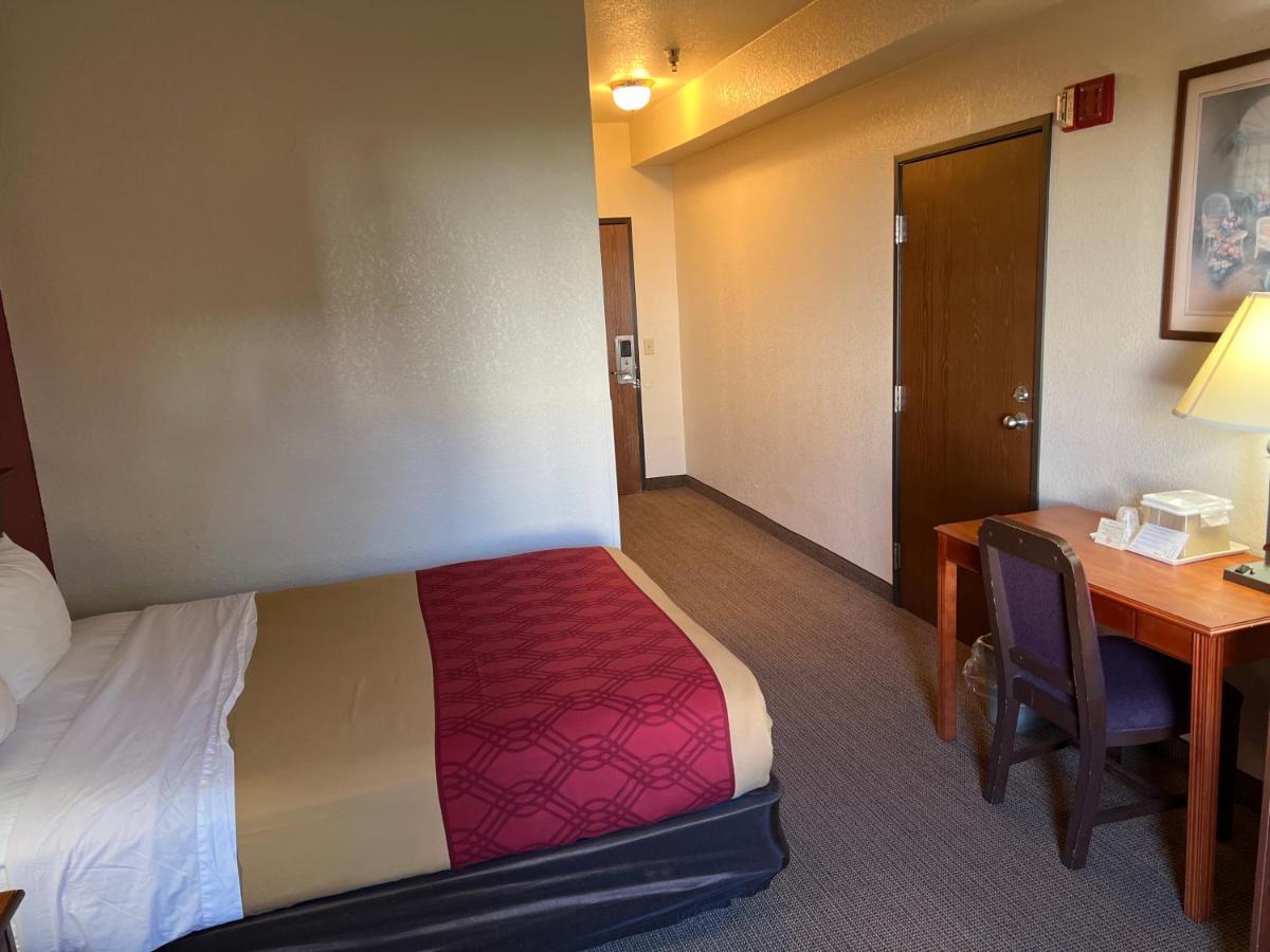 Express Inn & Suites Decatur Esterno foto