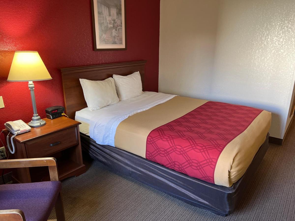 Express Inn & Suites Decatur Esterno foto