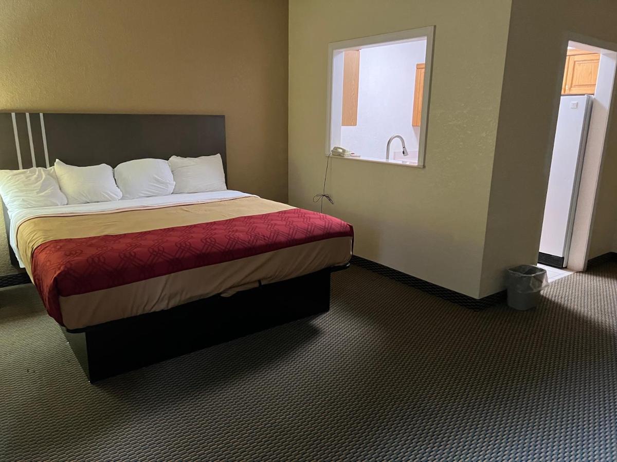 Express Inn & Suites Decatur Esterno foto