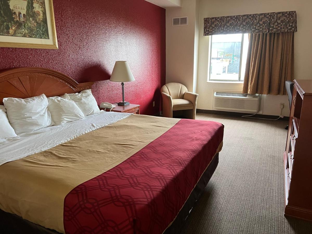 Express Inn & Suites Decatur Esterno foto